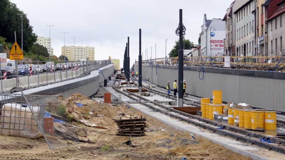 Mural ma powstać na ścianie wzdłuż trasy tramwaju przy ul. Kujawskiej/fot. Henryk Żyłkowski