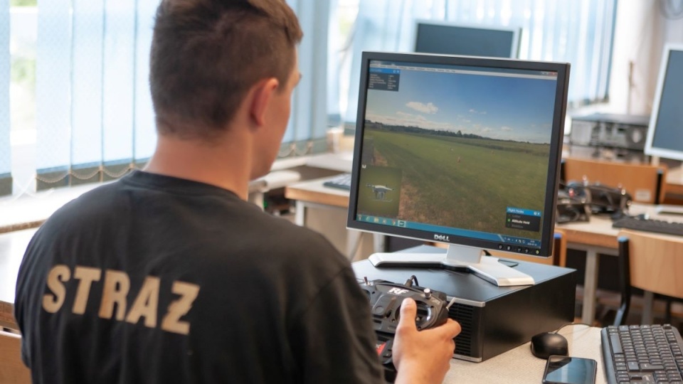 Naukowcy UTP szkolili strażaków z obsługi dronów/fot. materiały UTP