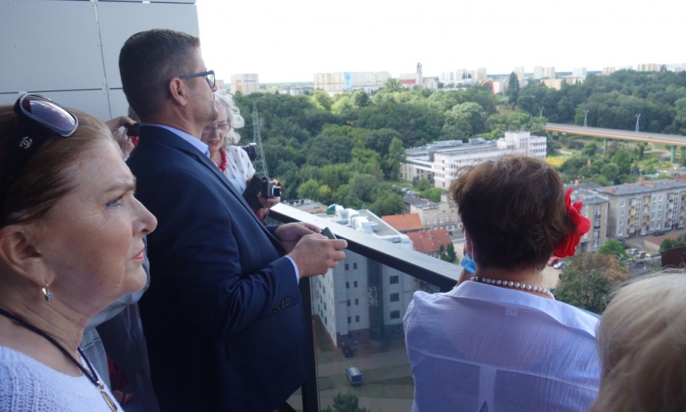 Seniorzy z Kazimierzowskiego Uniwersytetu Trzeciego Wieku zwiedzali River Tower/fot. Andrzej Krystek