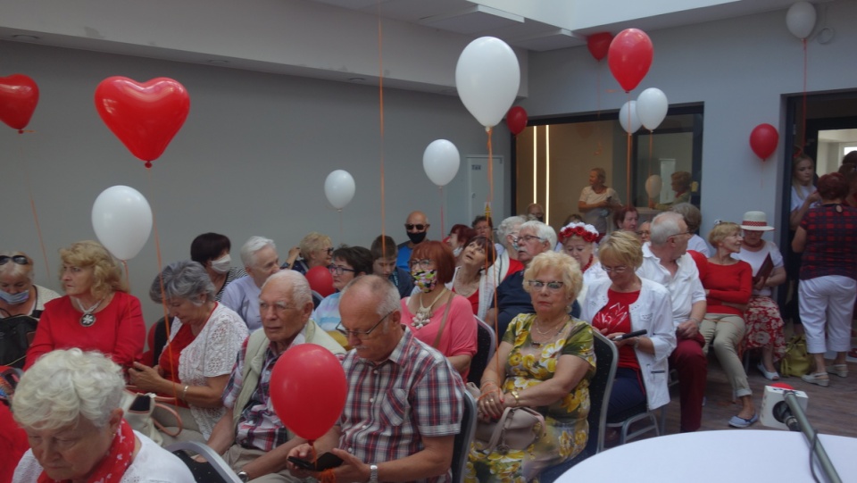 Seniorzy z Kazimierzowskiego Uniwersytetu Trzeciego Wieku zwiedzali River Tower/fot. Andrzej Krystek