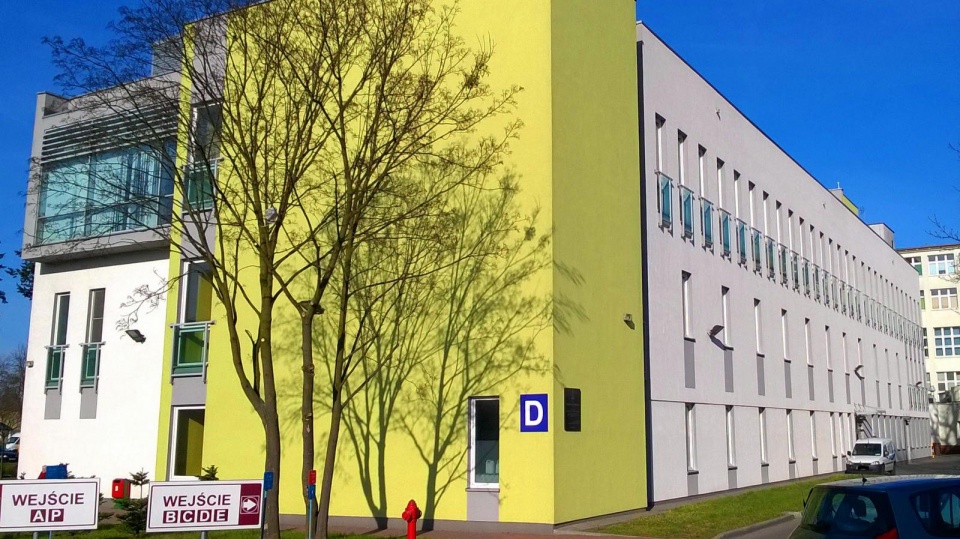 Nowe skrzydło szpitala mieszczące m.in. cztery nowoczesne bloki operacyjne oraz oddział hematologii. Fot. Wikipedia