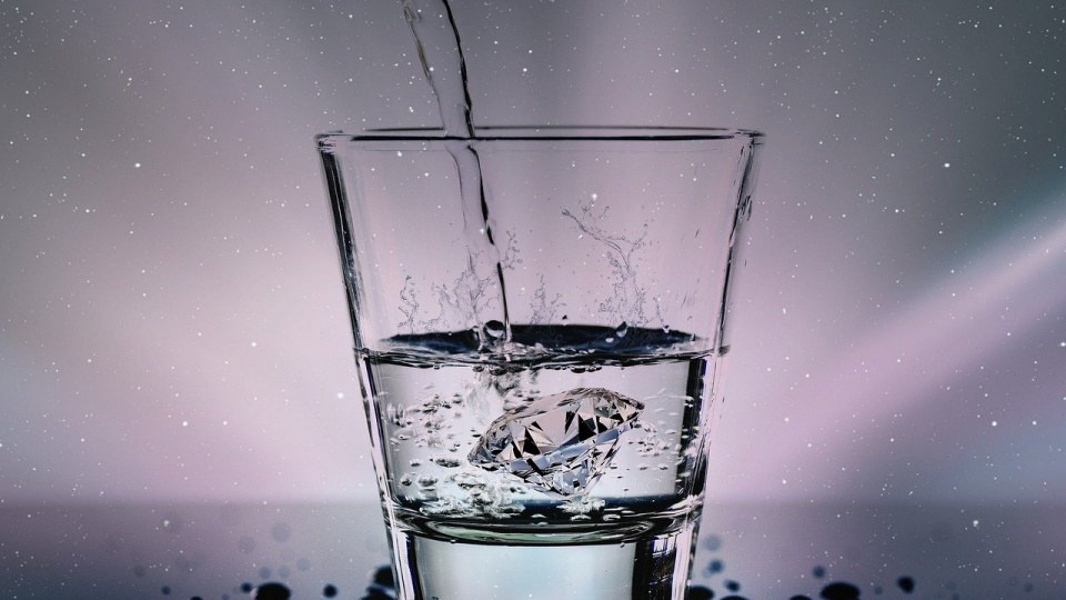 Problemy z wodą mają mieszkańcy 35 miejscowości/fot. Pixabay