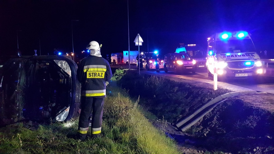 Do zdarzenia doszło między Bydgoszczą a Białymi Błotami na nowo otwartym rondzie turbinowym. Fot. Bydgoszcz998