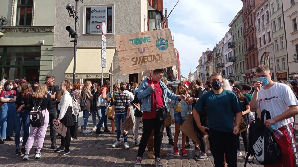 Strajk klimatyczny w Toruniu. Fot. Katarzyna Prętkowska