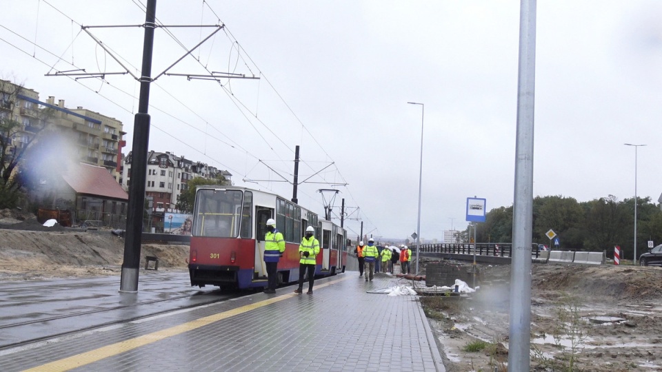 Testowy przejazd tramwaju na nowym torowisku przy ul. Kujawskiej w Bydgoszczy/fot. Janusz Wiertel