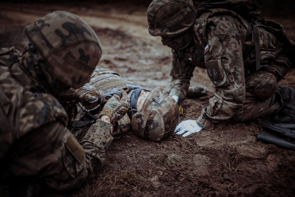 Podczas kursu żołnierze realizowali zadania, które mogą ich spotkać w trakcie realnych działań bojowych/fot. nadesłane