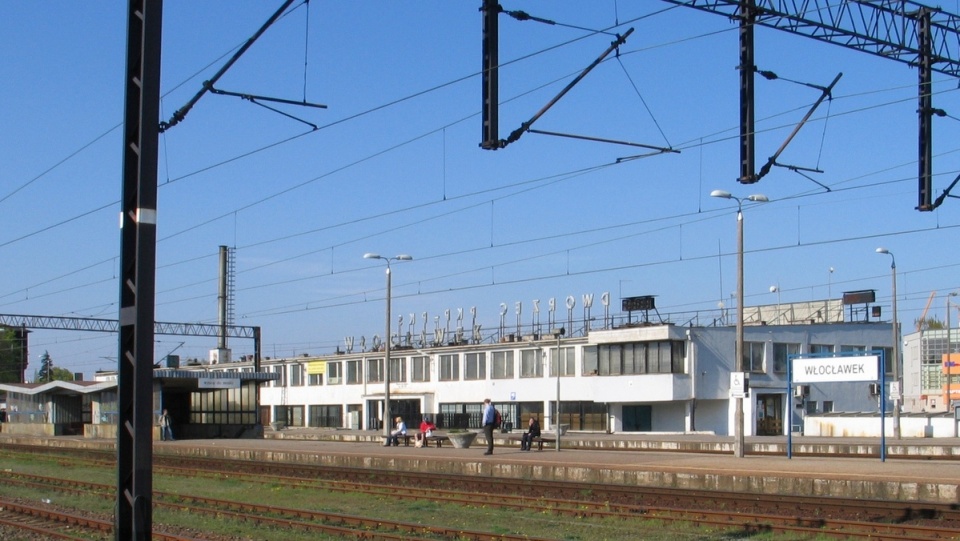 Stacja kolejowa we Włocławku/fot. jamzewsizamcze, Wikipedia