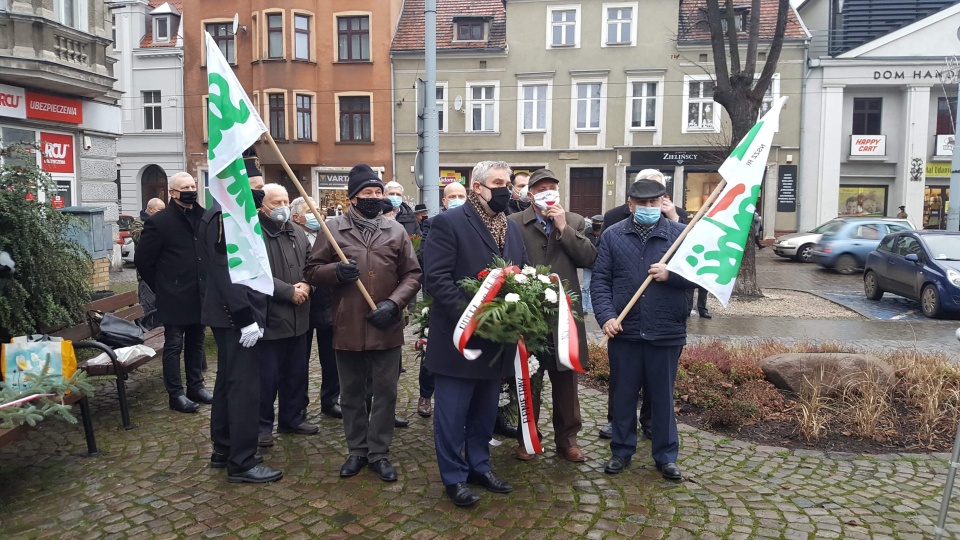 Grudziądz: odsłonięcie tablicy poświęconej twórcom NSZZ Rolników Indywidualnych „Solidarność”./fot. Marcin Doliński