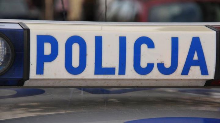 Policjanci w Inowrocławiu zatrzymali 49-latka, który po pijanemu wiózł samochodem osobowym żonę i 9-miesięczne dziecko