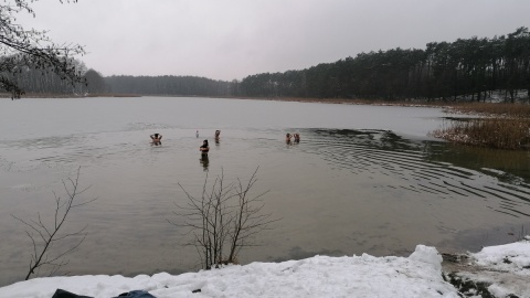 Plaża w Pieckach jest popularna nie tylko latem, jej nowa atrakcja to sauna/fot. mg