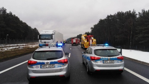 Wypadek na S-10, jedna osoba nie żyje, cztery ranne/fot. materiały policji