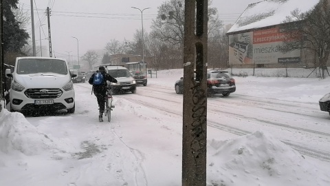 Warunki na drogach są złe - ostrzegają meteorolodzy (jw)