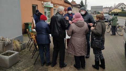 Mieszkańcy Gruczna koło Świecia nie chcą zamknięcia małego oddziału Banku Spółdzielczego. Fot. Marcin Doliński