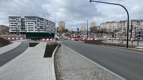 W środę (7 kwietnia) późnym popołudniem udostępnione do ruchu zostaną kolejne przebudowane odcinki jezdni ulic L. Solskiego (w kierunku ronda Kujawskiego) oraz Kujawskiej (w stronę ronda Inowrocławskiego). Fot. Tomasz Kaźmierski