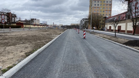 W środę (7 kwietnia) późnym popołudniem udostępnione do ruchu zostaną kolejne przebudowane odcinki jezdni ulic L. Solskiego (w kierunku ronda Kujawskiego) oraz Kujawskiej (w stronę ronda Inowrocławskiego). Fot. Tomasz Kaźmierski