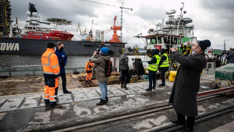 Wystartował pilotażowy wiślany rejsy komercyjny barki z ładunkiem dla jednej z kujawsko-pomorskich firm. Fot. Andrzej Goiński/UMWKP