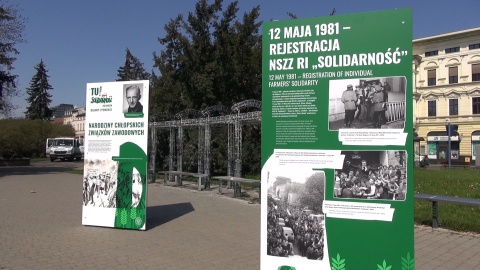 Wystawa „Tu rodziła się Solidarność rolników” na pl. Teatralnym w Bydgoszczy/fot. jw