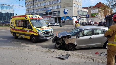 Wypadek u zbiegu ulic Dworcowej i Unii Lubelskiej./fot. Bydgoszcz 998