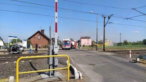Niebezpieczny wypadek na przejeździe kolejowym niedaleko Jeżewa w powiecie świeckim. Fot. Marcin Doliński