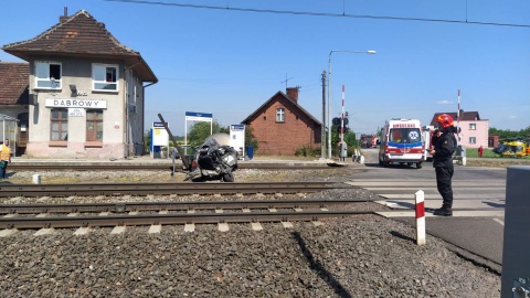 Niebezpieczny wypadek na przejeździe kolejowym niedaleko Jeżewa w powiecie świeckim. Fot. Marcin Doliński