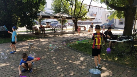 Wakacyjna strefa zabawy powstała przy Ośrodku Kultury Sportu i Rekreacji w Świeciu. Fot. Marcin Doliński