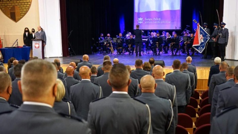 Wojewódzkie obchody Święta Policji w Kujawsko-Pomorskiem odbyły się, z uwagi na pandemię w kameralnym gronie, w Bydgoszczy. Fot. Policja