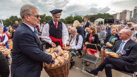 To drugi dzień wojewódzko-diecezjalnych dożynek w Toruniu. Fot. Szymon Zdziebło