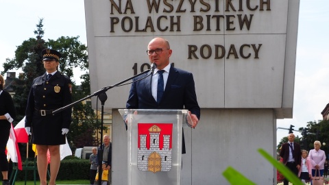 O godz. 12.00 na placu Wolności we Włocławku odbyły się miejskie obchody upamiętniające 82. rocznicę wybuchu II wojny światowej. Fot. UM we Włocławku