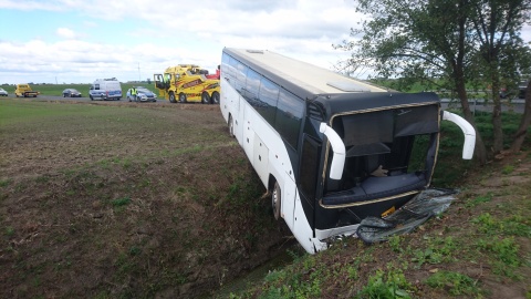 Autobus wjechał do rowu. 31 dzieci z Bydgoszczy na obserwacji w szpitalach/fot./ Michał Zaręba