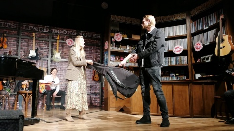 „Once" to najnowsza produkcja Teatru Muzycznego w Toruniu/fot. Iwona Muszytowska-Rzeszotek