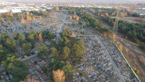 Bydgoskie cmentarze, widok z drona/fot. Dronfor