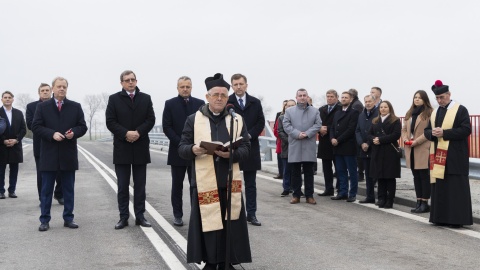 Sam obiekt oraz drogi dojazdowe zostały wykonane tak, by w przyszłości mogły stanowić część obwodnicy Kruszwicy w ciągu drogi krajowej nr 62. Fot. KPUW