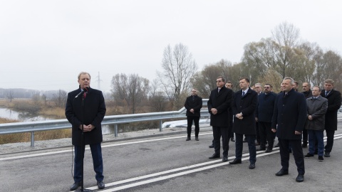 Sam obiekt oraz drogi dojazdowe zostały wykonane tak, by w przyszłości mogły stanowić część obwodnicy Kruszwicy w ciągu drogi krajowej nr 62. Fot. KPUW