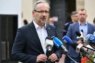 W szpitalach młodzi i niezaszczepieni. 80 proc. chorych z wariantem Delta