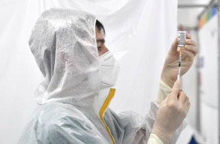 MZ: 540 nowych zakażeń koronawirusem, zmarła jedna osoba z COVID-19