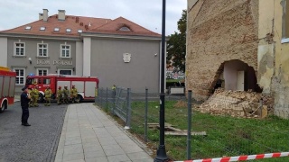 Katastrofa budowlana przy Grodzkiej. Runęła część ściany szczytowej kamienicy