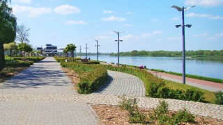 Jaśniejsze ulice, a rachunki za prąd niższe. Włocławek wymienia wszystkie lampy