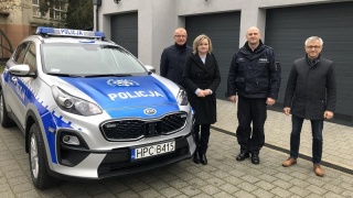 Nowe auto policjantów z Nakła nad Notecią Teraz wjadą nim prawie wszędzie
