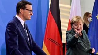 Morawiecki: Trzeba planować kolejne sankcje, w tym sankcje handlowe