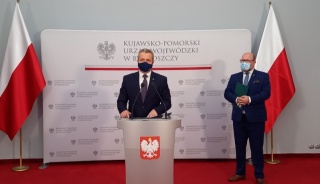 Stan pacjentów czwartej fali poważniejszy niż przy poprzednich. Będzie więcej miejsc w szpitalach