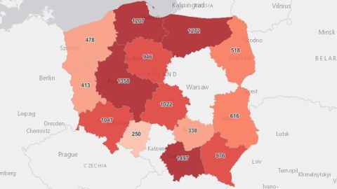 Ponad 17 tys. nowych zakażeń w kraju Zmarło 398 osób. Trzecia fala rozkręca się