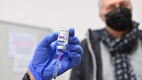 Dworczyk: z powodu opóźnień dostaw AstryZeneki, będą przesunięte terminy szczepień
