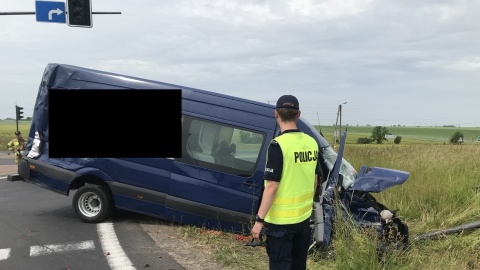 Wjechał ciężarówką na czerwonym świetle Wypadek w Nakle, kierowca w stanie ciężkim