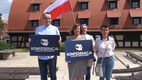 Konfederacja: Stop segregacji sanitarnej. Happening w Bydgoszczy