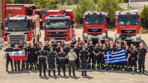 Za gaszenie pożarów Grecja oferuje zagranicznym strażakom bony wakacyjne