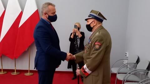 Walczyli o niepodległą Polskę. Medal Stulecia i Krzyż Oficerski dla bohaterów