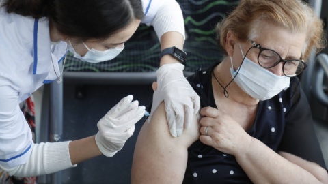 Rządowy konkurs szczepionkowy. Trzy gminy z regionu mają dostać milion zł
