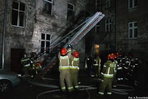 Szybkość i precyzja strażaków ocaliły mieszkańców od tragedii w płomieniach