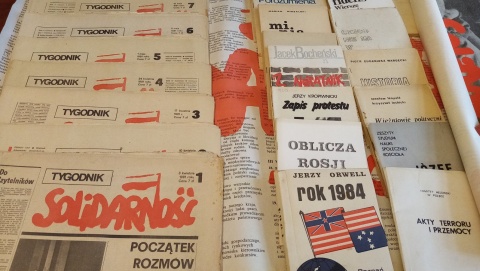 Poszukiwane niezależne wydawnictwa z okresu PRL. Solidarność zbiera bibułę