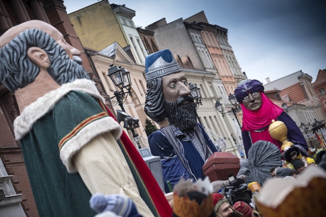 Trzej królowie przybędą, choć bez orszaku. Pandemia im nie przeszkodzi